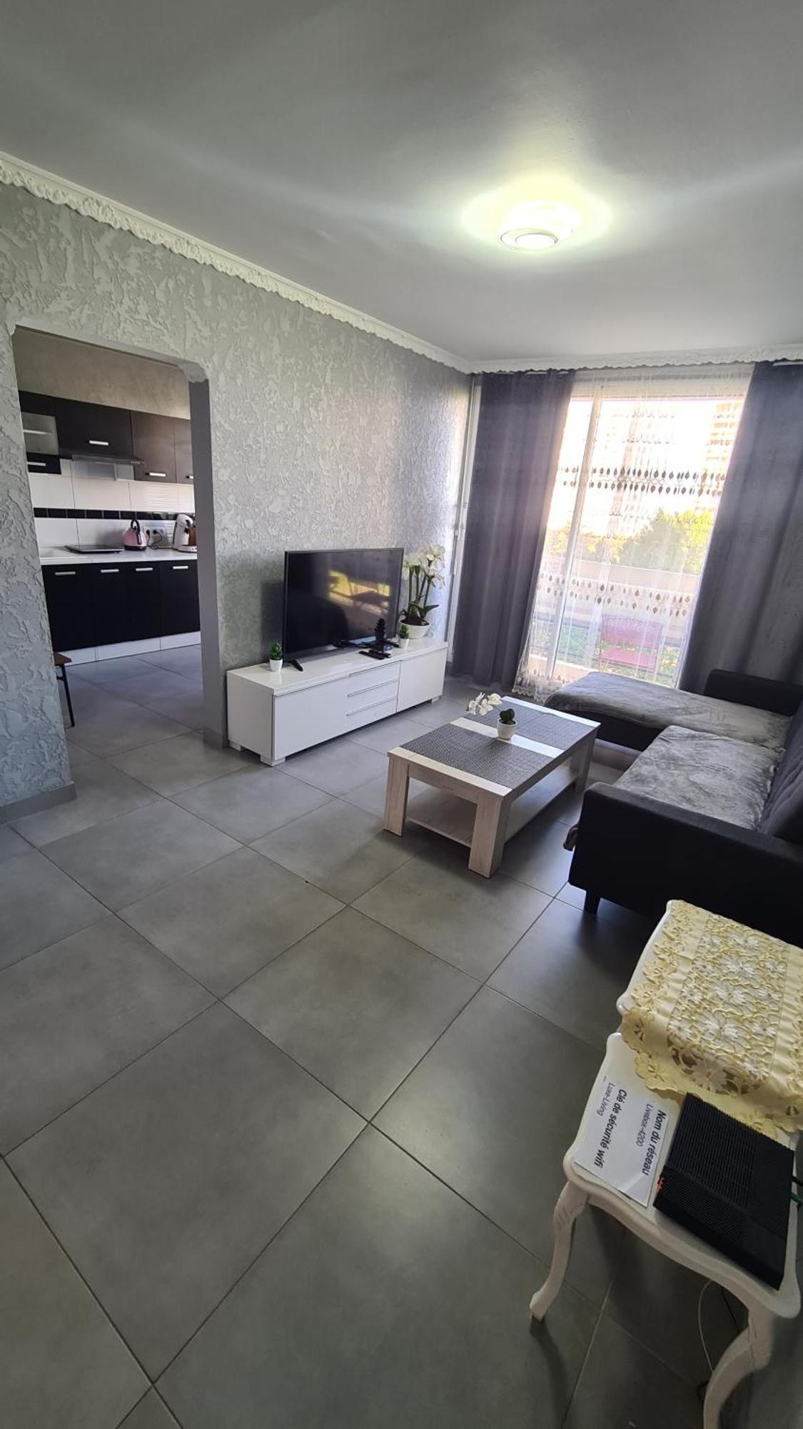 Апартаменты Luxe-Living Чалон-Сур-Салне Экстерьер фото