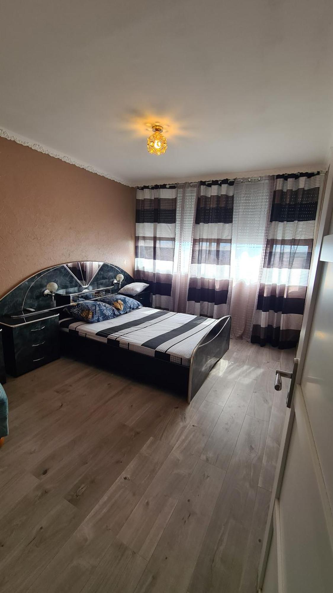 Апартаменты Luxe-Living Чалон-Сур-Салне Экстерьер фото